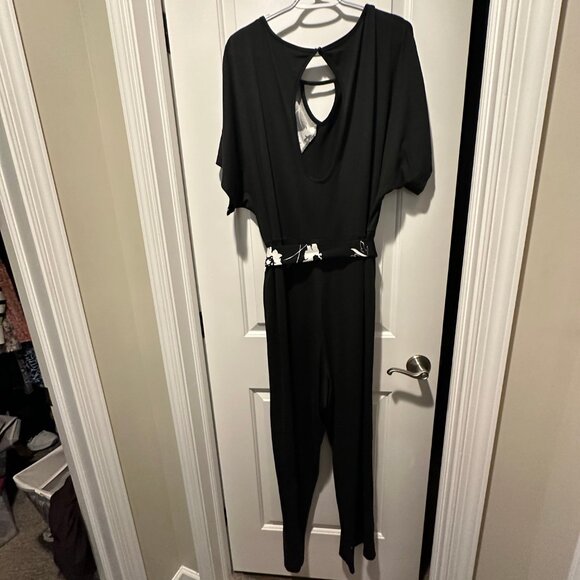 Emery Rose One Piece Floral Print short Sleeve Jumpsuit - Picture 5 of 6